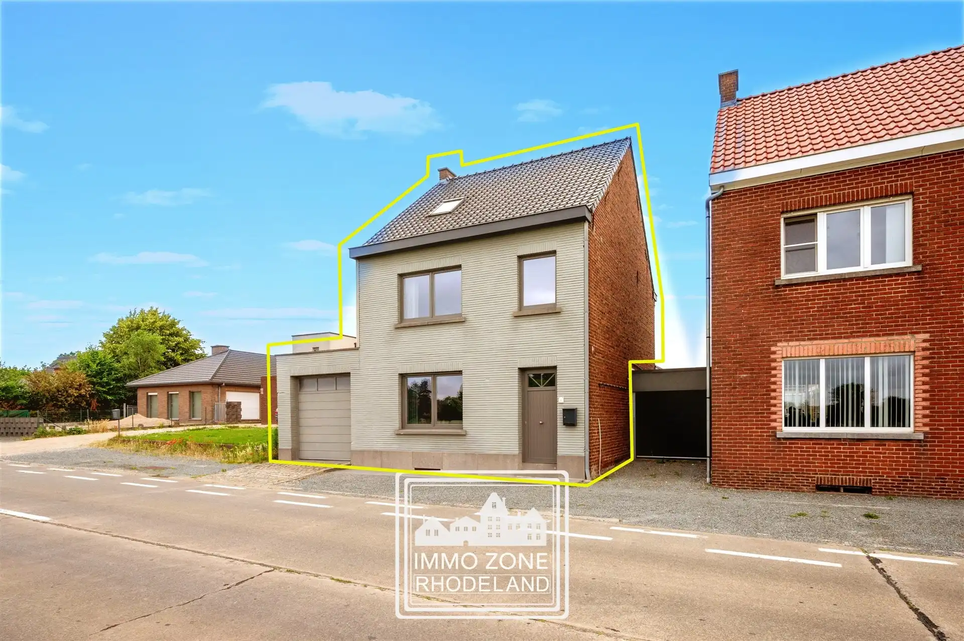 Toffe gezinswoning met 3 slpks, garage en tuin foto 2