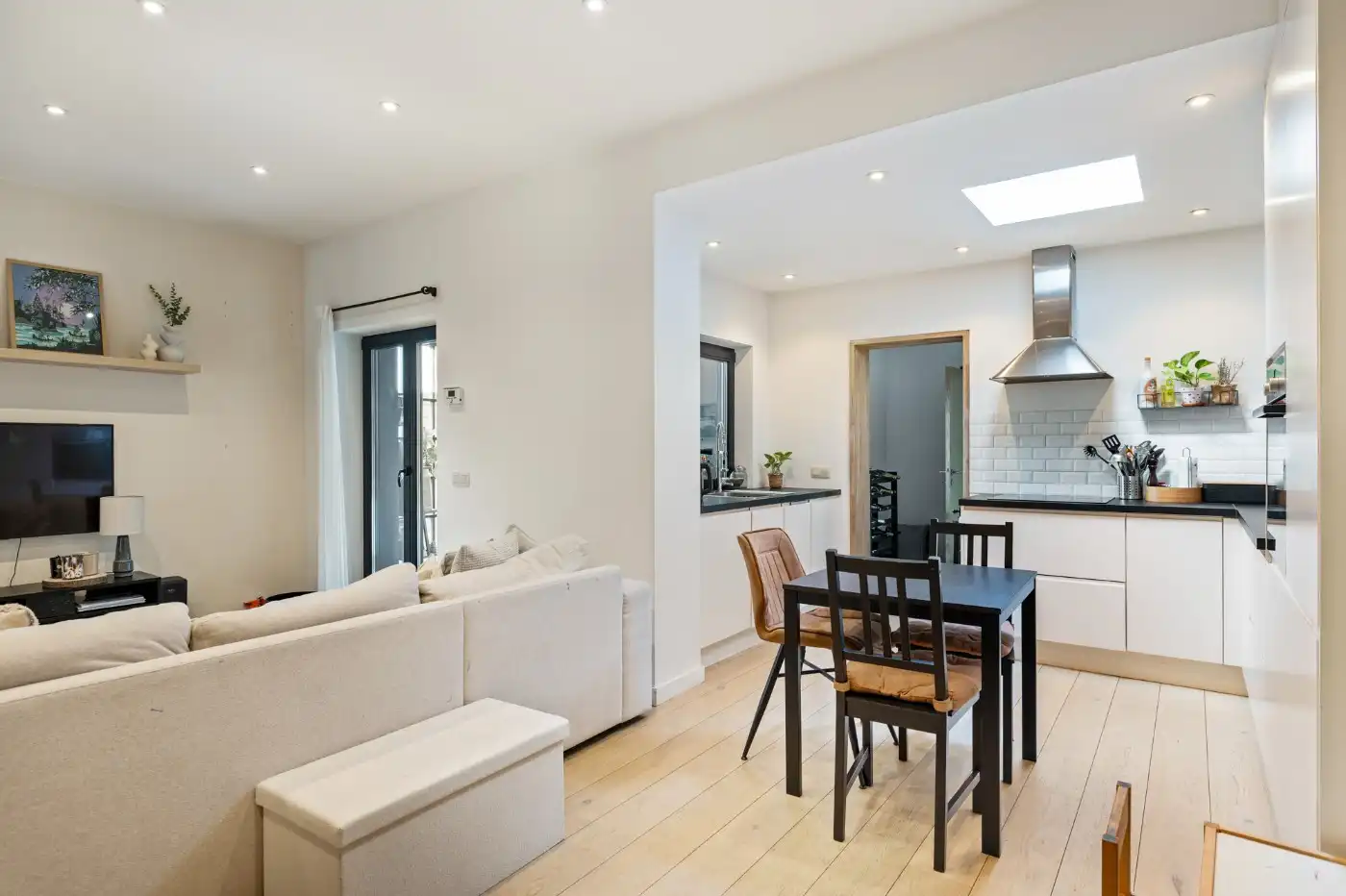 Charmante woning met 3 slpk. en tuin foto 6