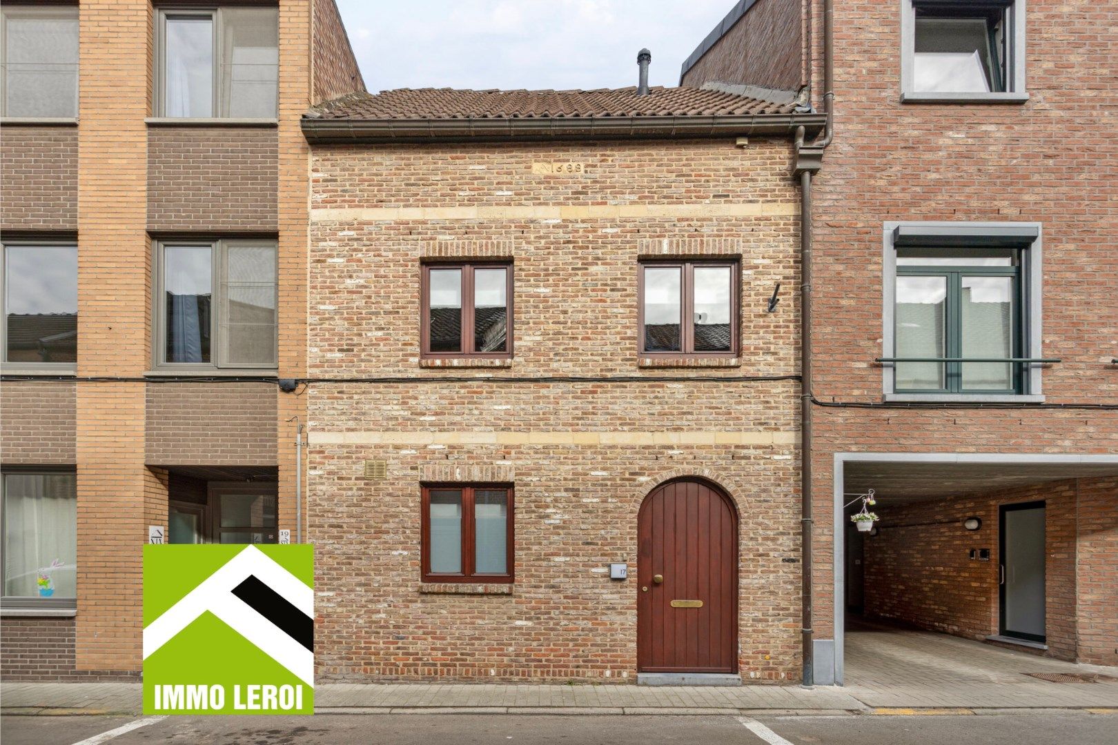 ()=>{if(producerUpdateValueVersion(node),producerAccessed(node),node.value===ERRORED)throw node.error;return node.value} Minderbroedersstraat 17 - - 3700 Tongeren-Borgloon