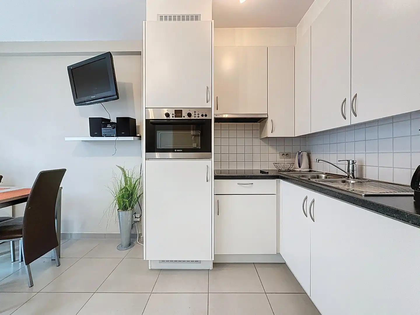 Gezellig appartement met zijdelings zeezicht foto 4