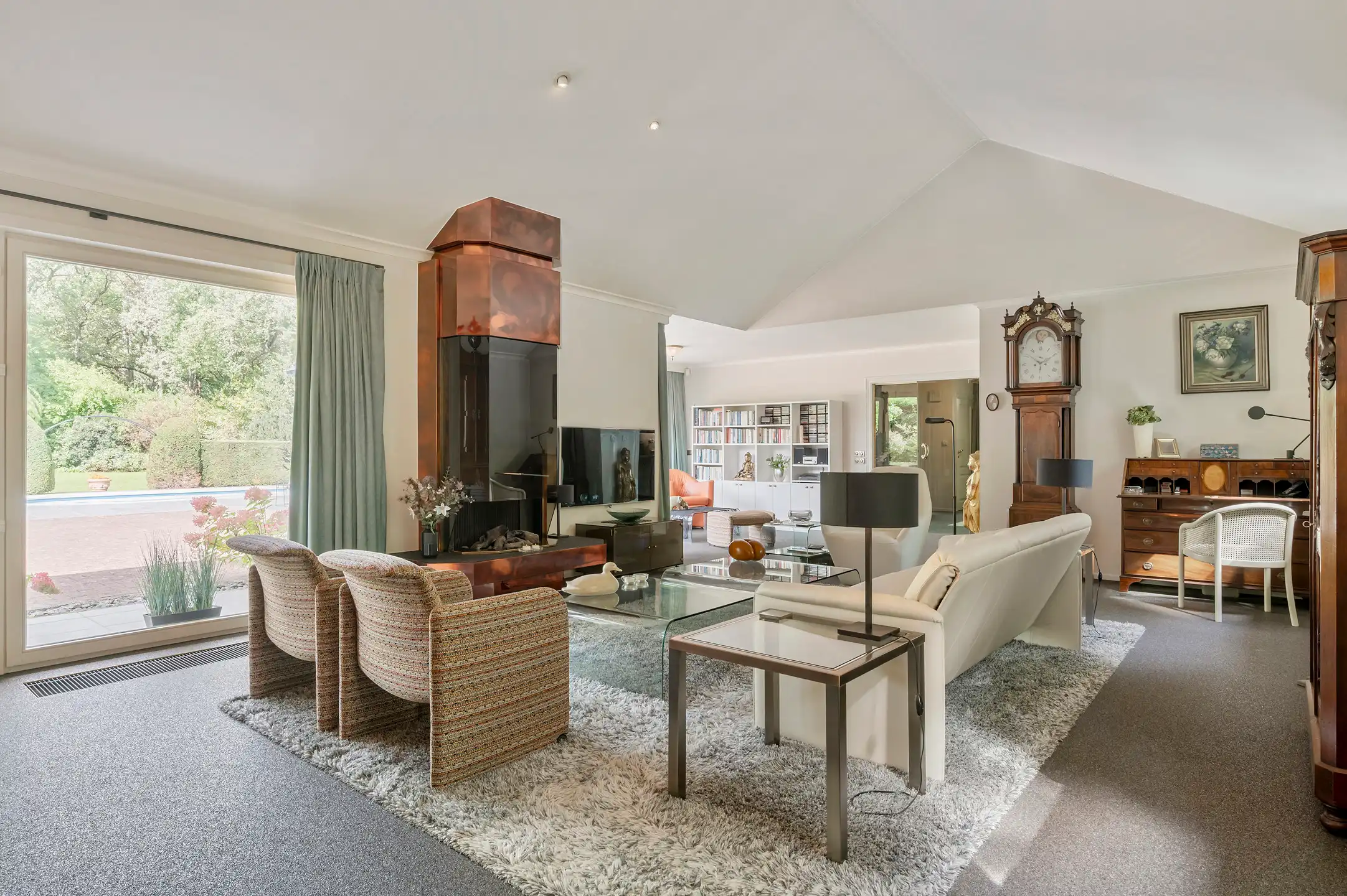 Gelijkvloerse villa op ca. 3.660 m² met parktuin! foto 4