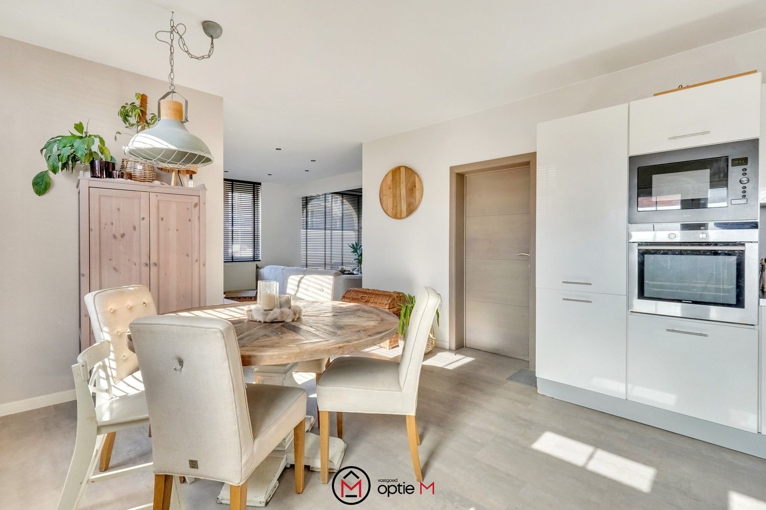 Charmante woning met 4 slaapkamers + weide foto 7