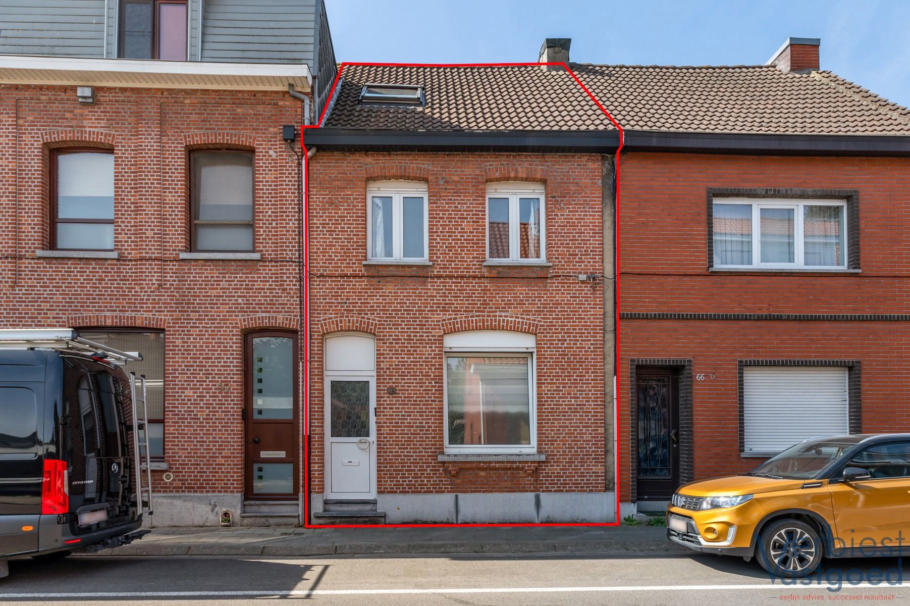 Instapklare gezinswoning met tuin en garage in Zwijndrecht. foto 20