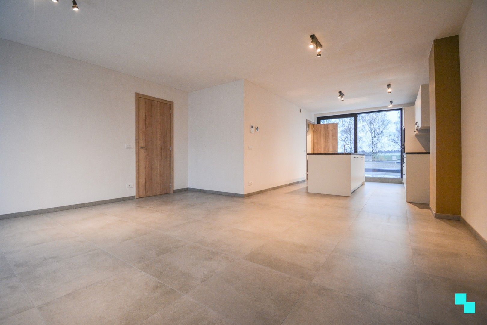 Nieuwbouwappartement via budgethuren te Houthulst foto {{pictureIndex}}