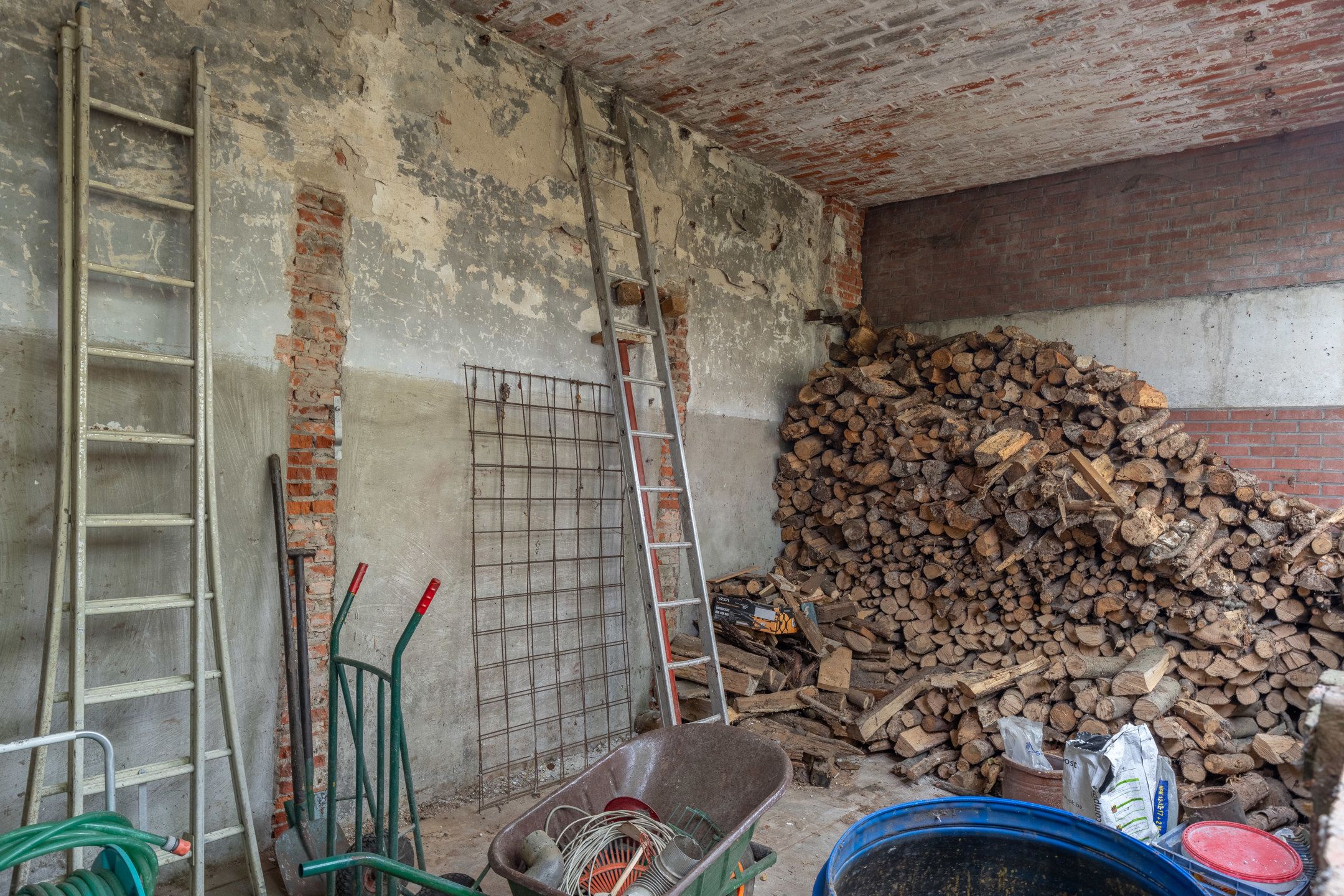 Te renoveren woning met toffe tuin en garage in het centrum foto 43