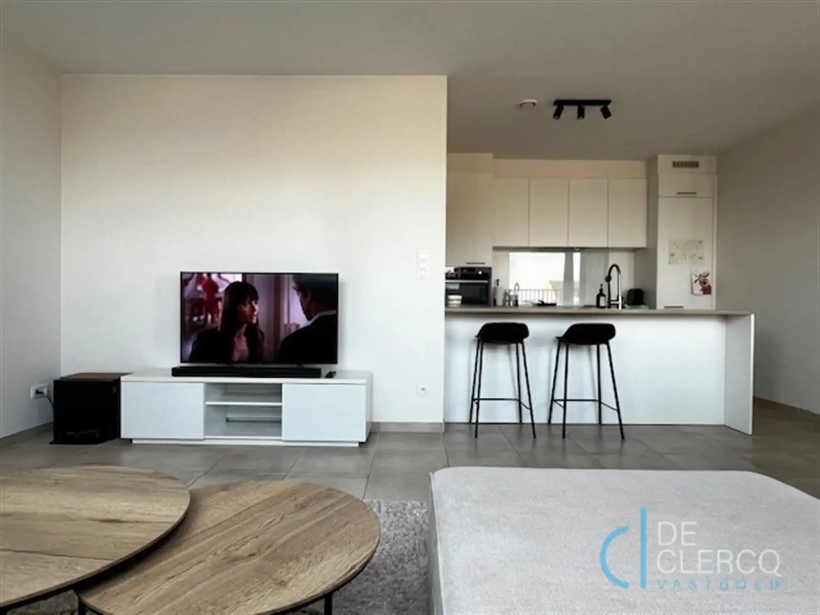 Tijdloos appartement TE HUUR in centrum Lochristi! foto 3