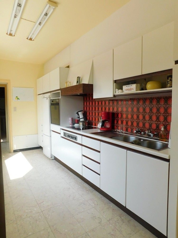 ROESBRUGGE: Grondig te renoveren woonhuis met heel wat ruimte (en dus heel wat mogelijkheden) op een ZW-gericht stuk grond van 454m² totale grondoppervlakte. foto 11