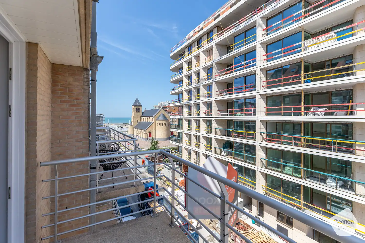 Fantastisch onderhouden hoekappartement met 2 slaapkamers foto 14
