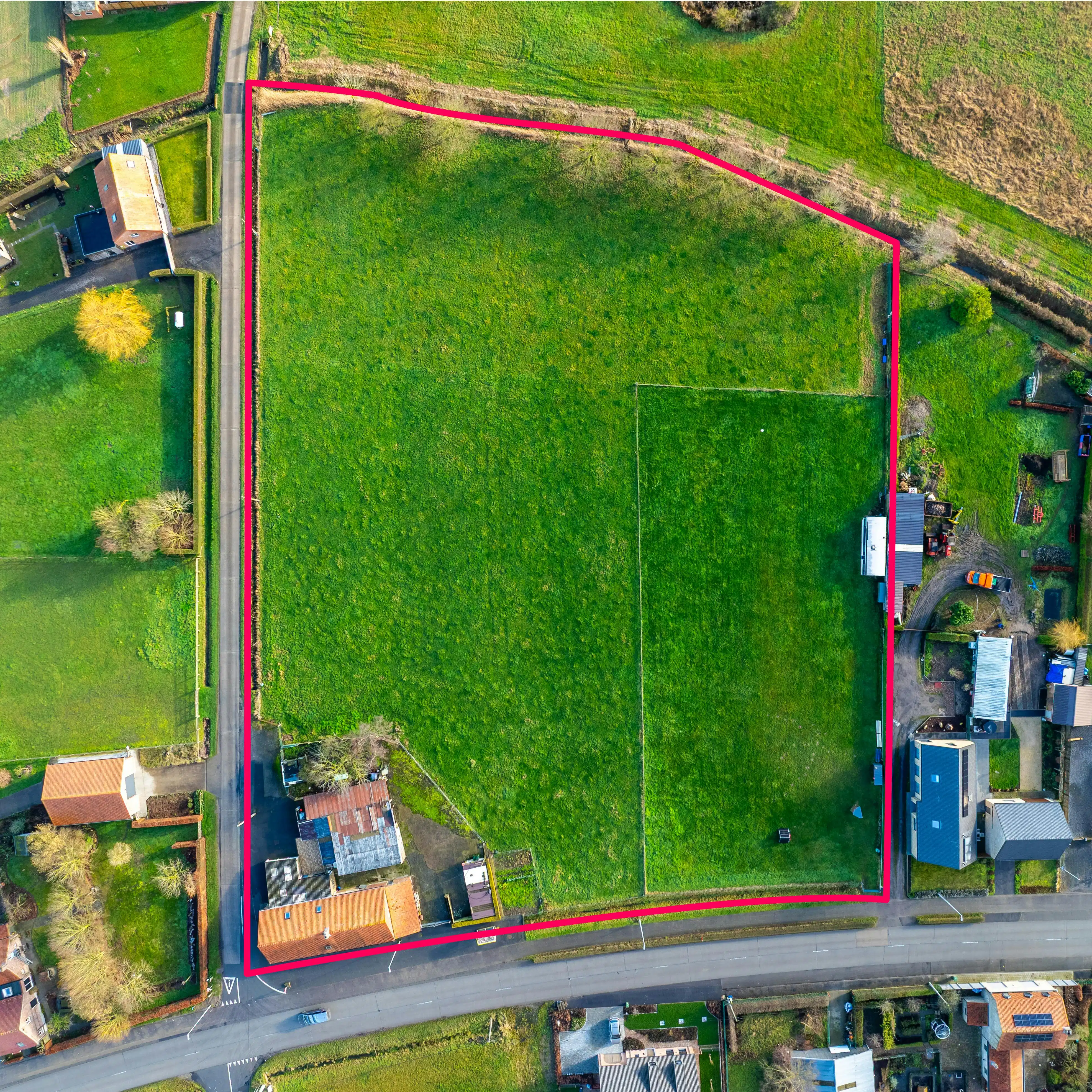 Alleenstaand huis met weide te koop op 12.055 m² foto 18