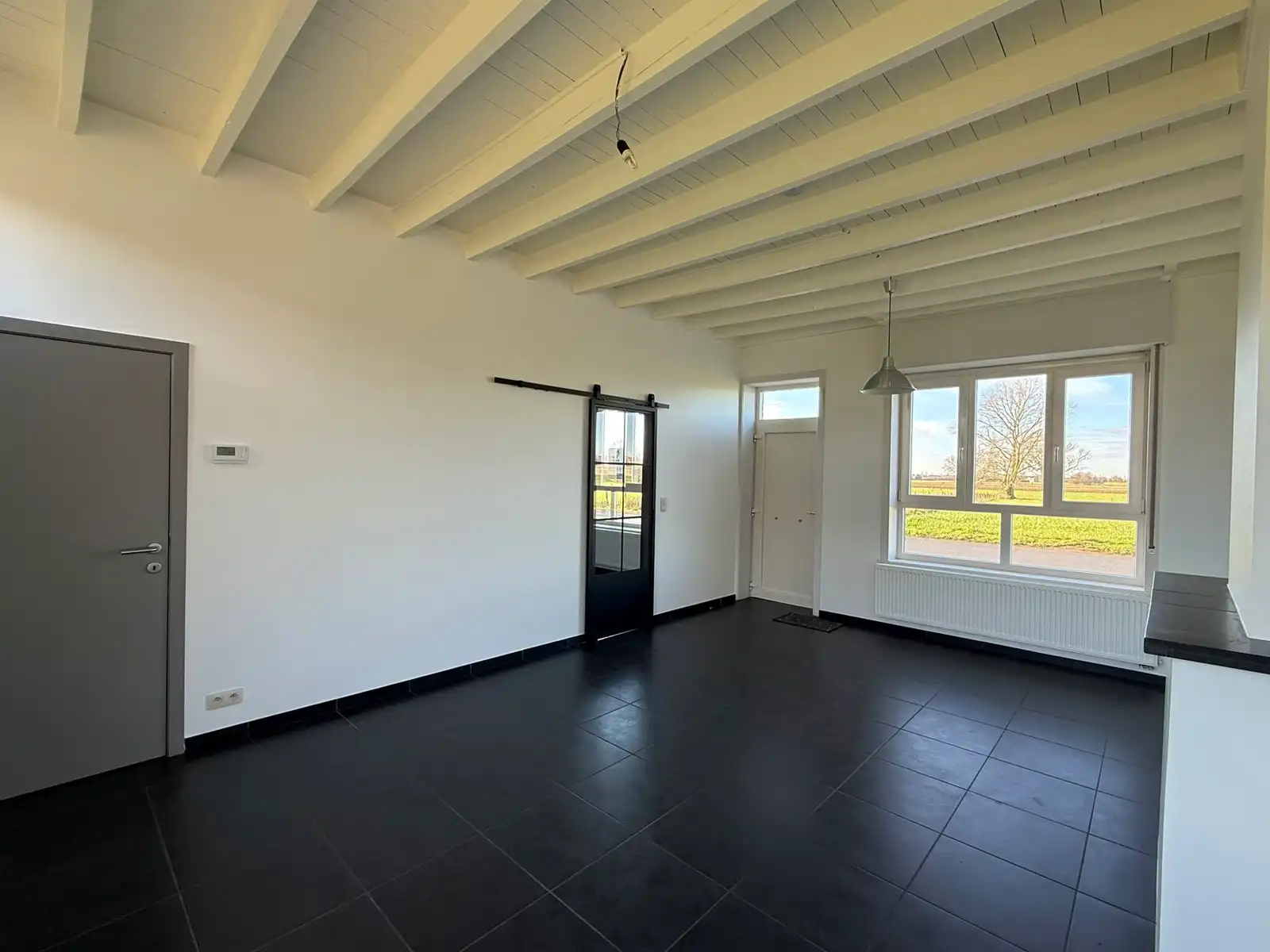 Woning met 3 kamers op een rustige locatie in Dentergem  foto {{pictureIndex}}