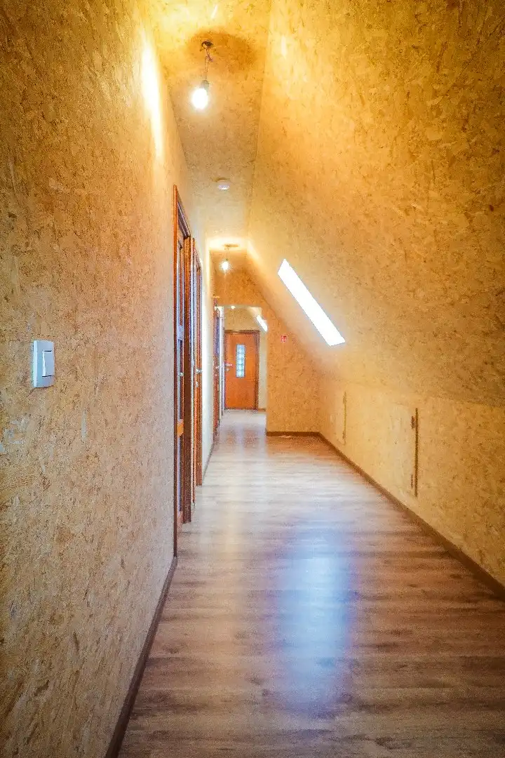 Charmante vrijstaande woning met 5 slaapkamers, ruime tuin en grote garage foto 15
