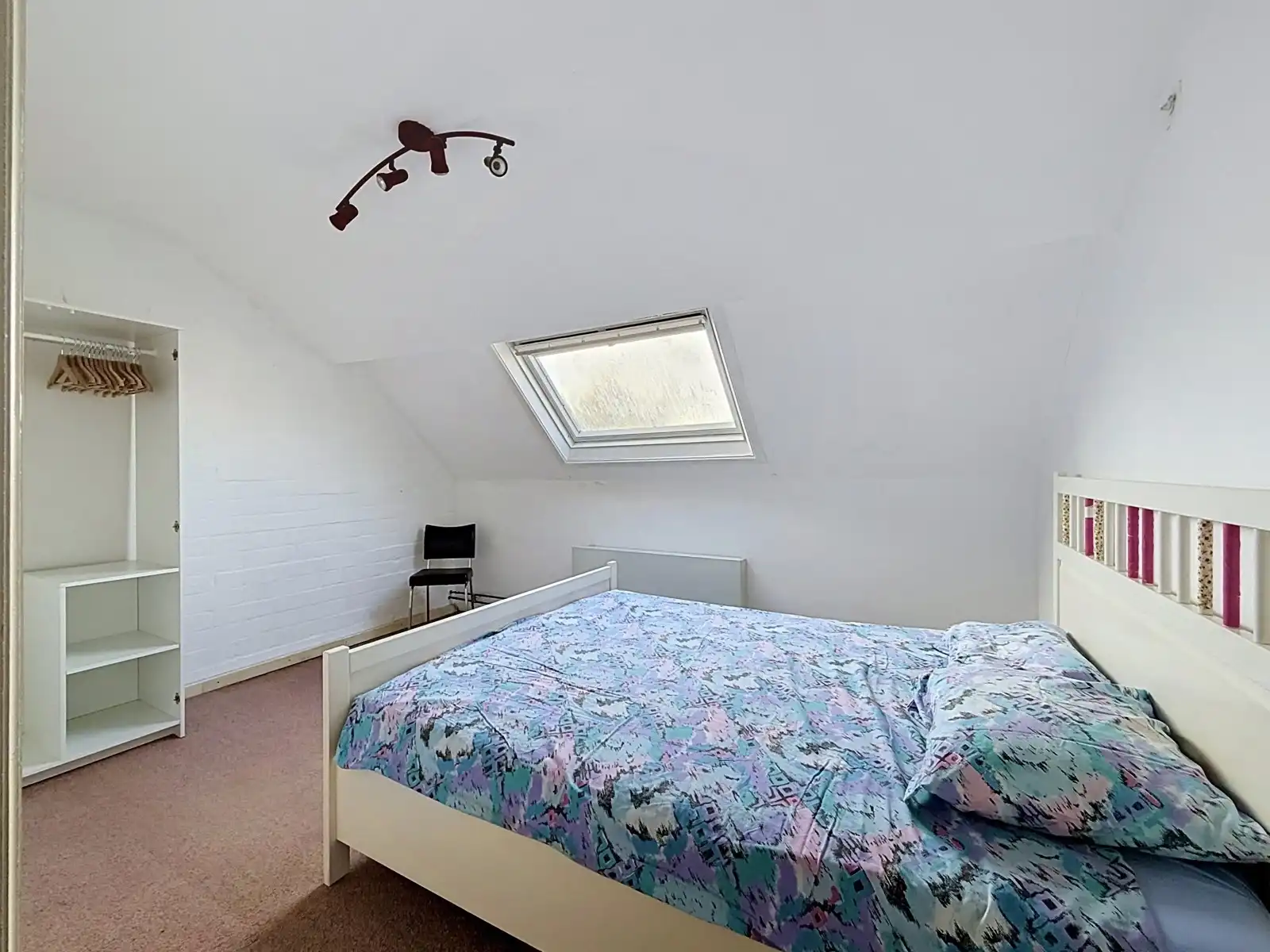 Ruime woning met 2 SLPK, Garage én Werkplaats/Magazijn! foto 11