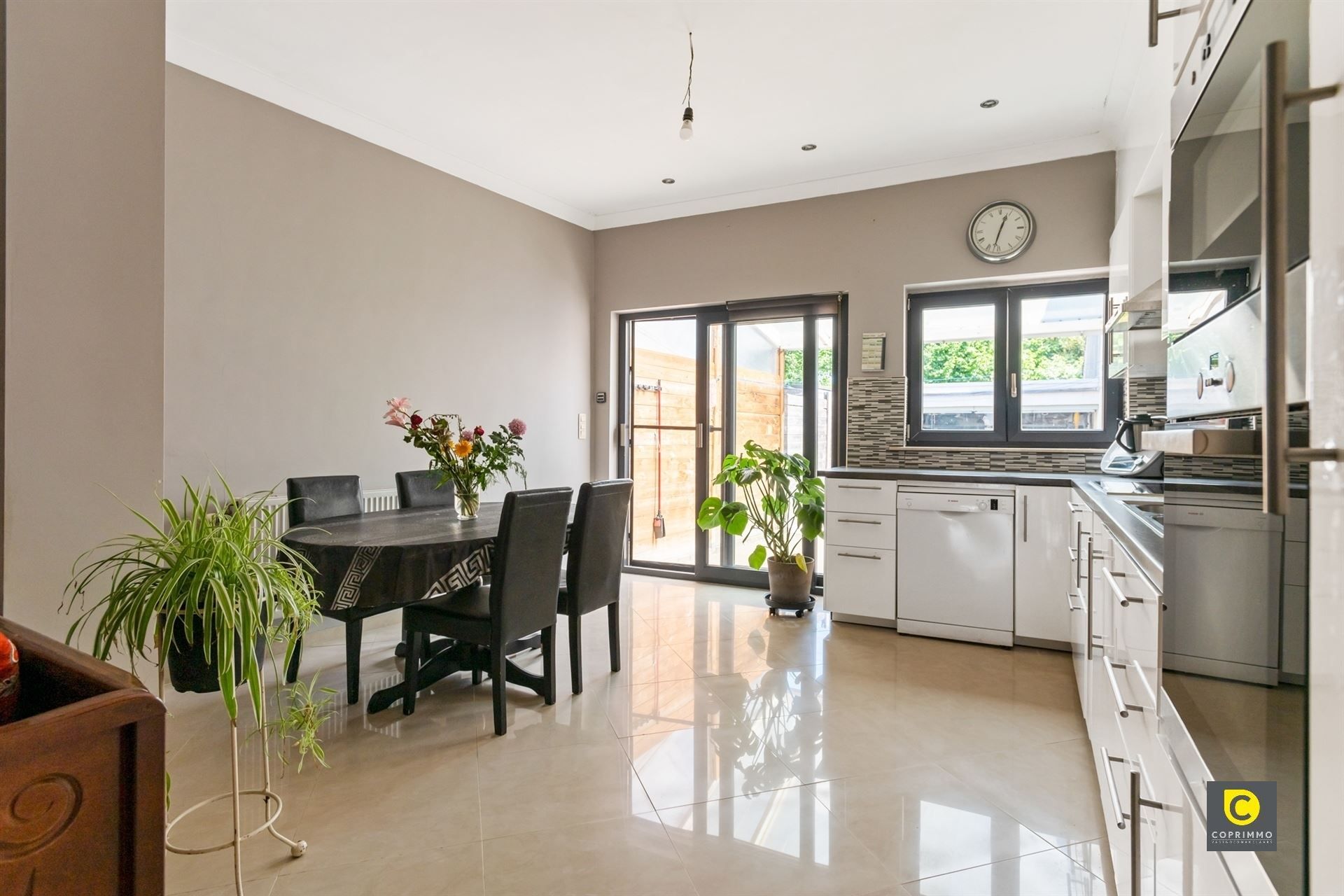 Woning: 4 slk en P foto 5