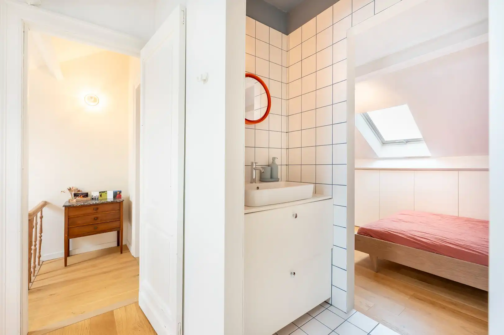 Gerenoveerde woning met 4 slpk en tuin foto 19