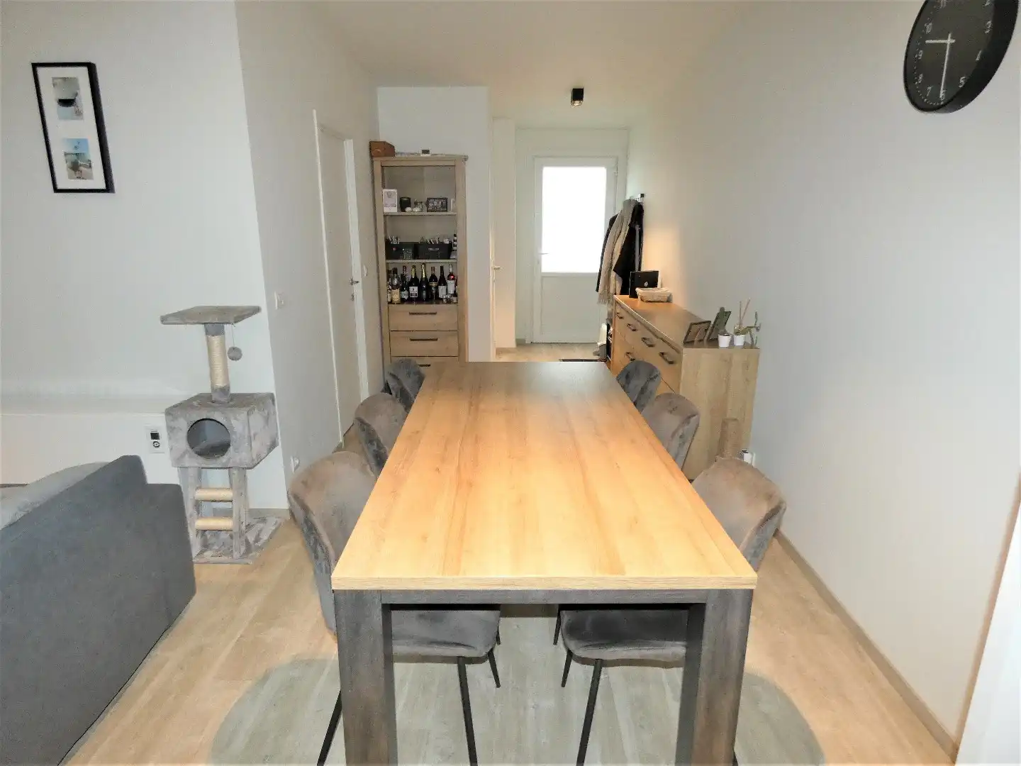 Gezellig appartement, gelijkvloers, met 1 slaapkamer en garage. foto 2