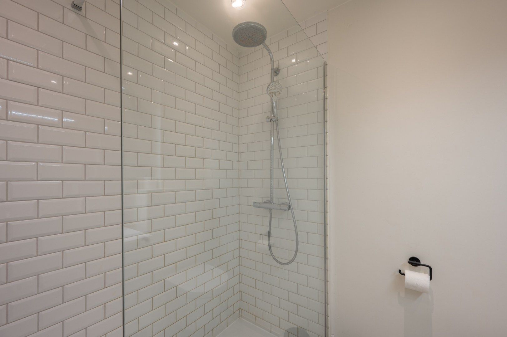 Stijlvol gemeubeld appartement in hartje centrum op de Lippenslaan foto 8