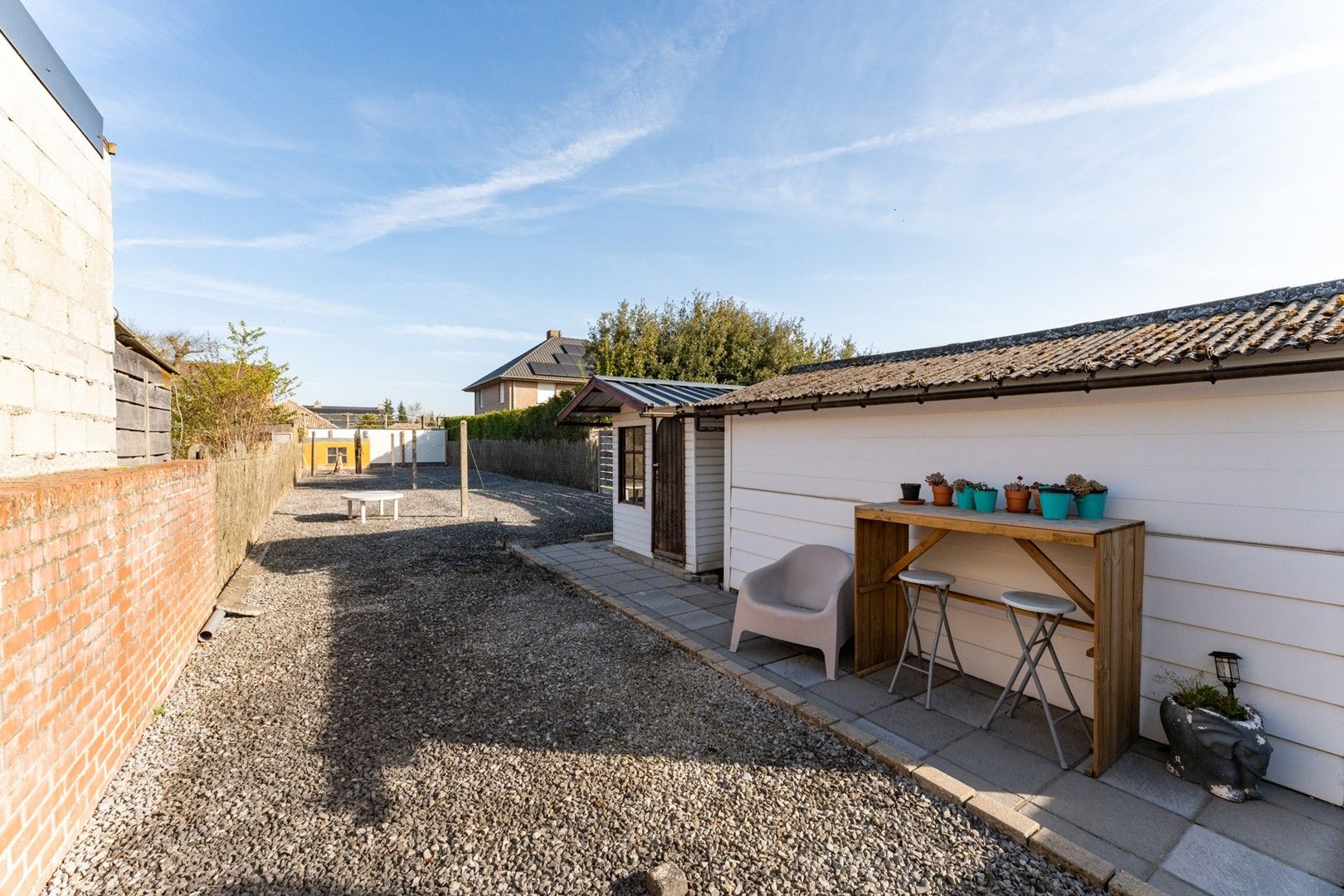 Instapklare woning met 3 slaapkamers, garage en diepe tuin op 449 m² foto 13