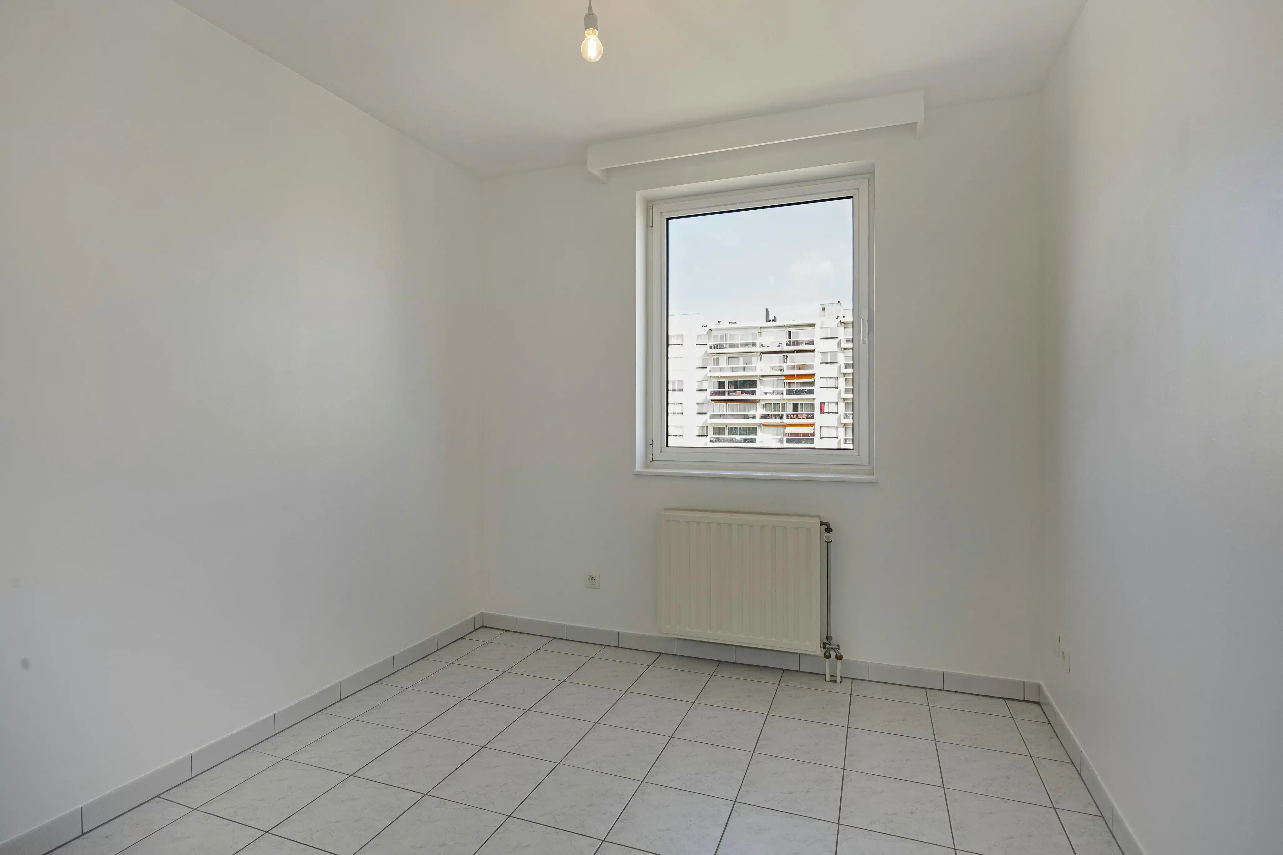 Lichtrijk appartement met terras te koop op Linkeroever foto 15