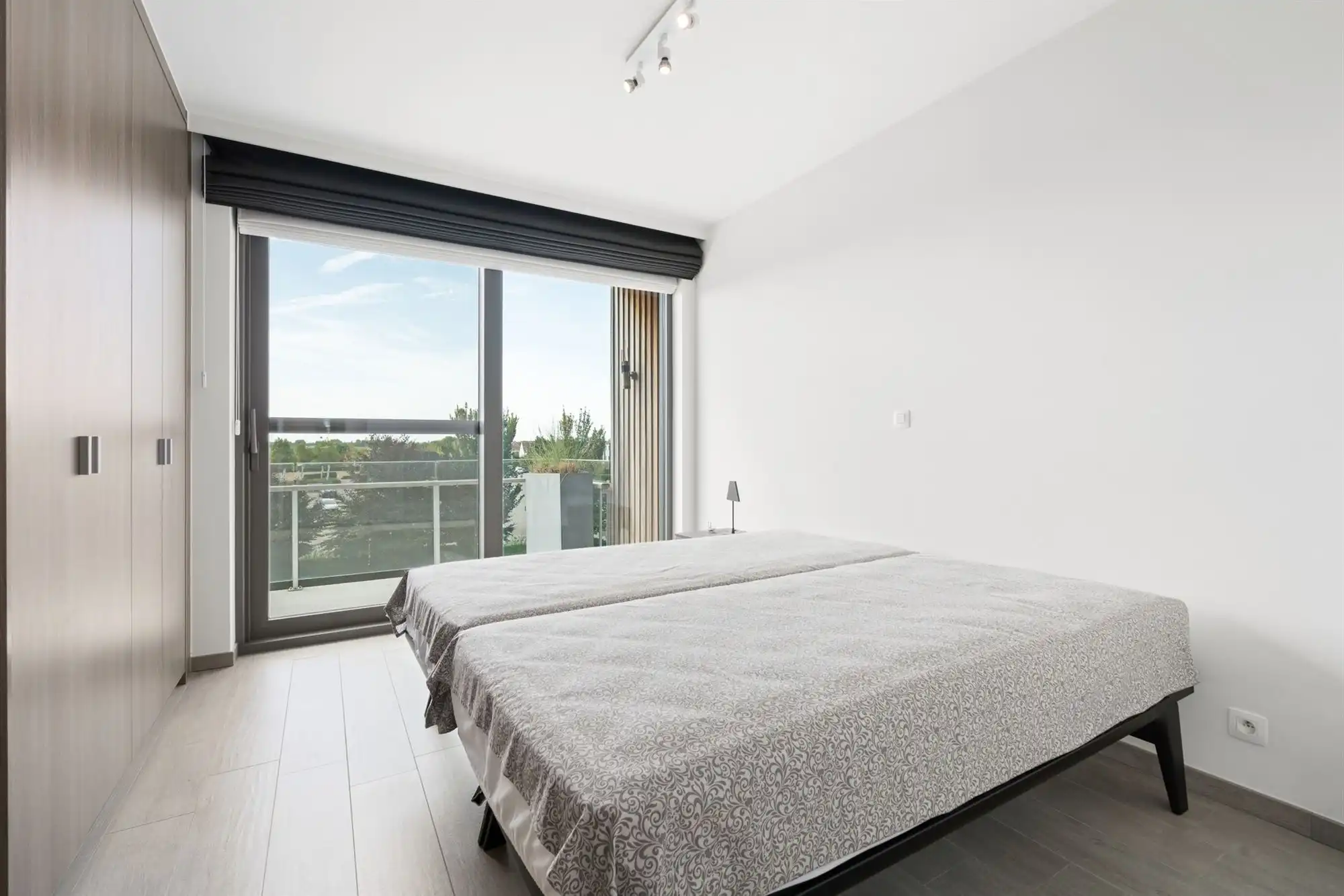 LICHTRIJK APPARTEMENT MET TWEE TERRASSEN foto 11