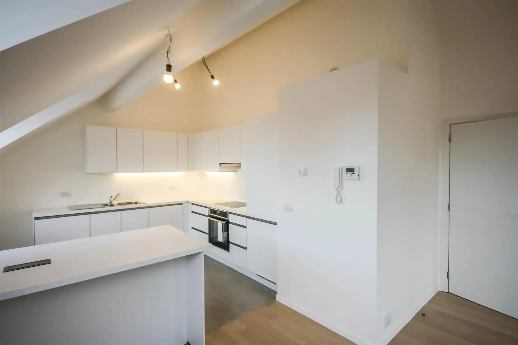 Appartement te huur foto 4