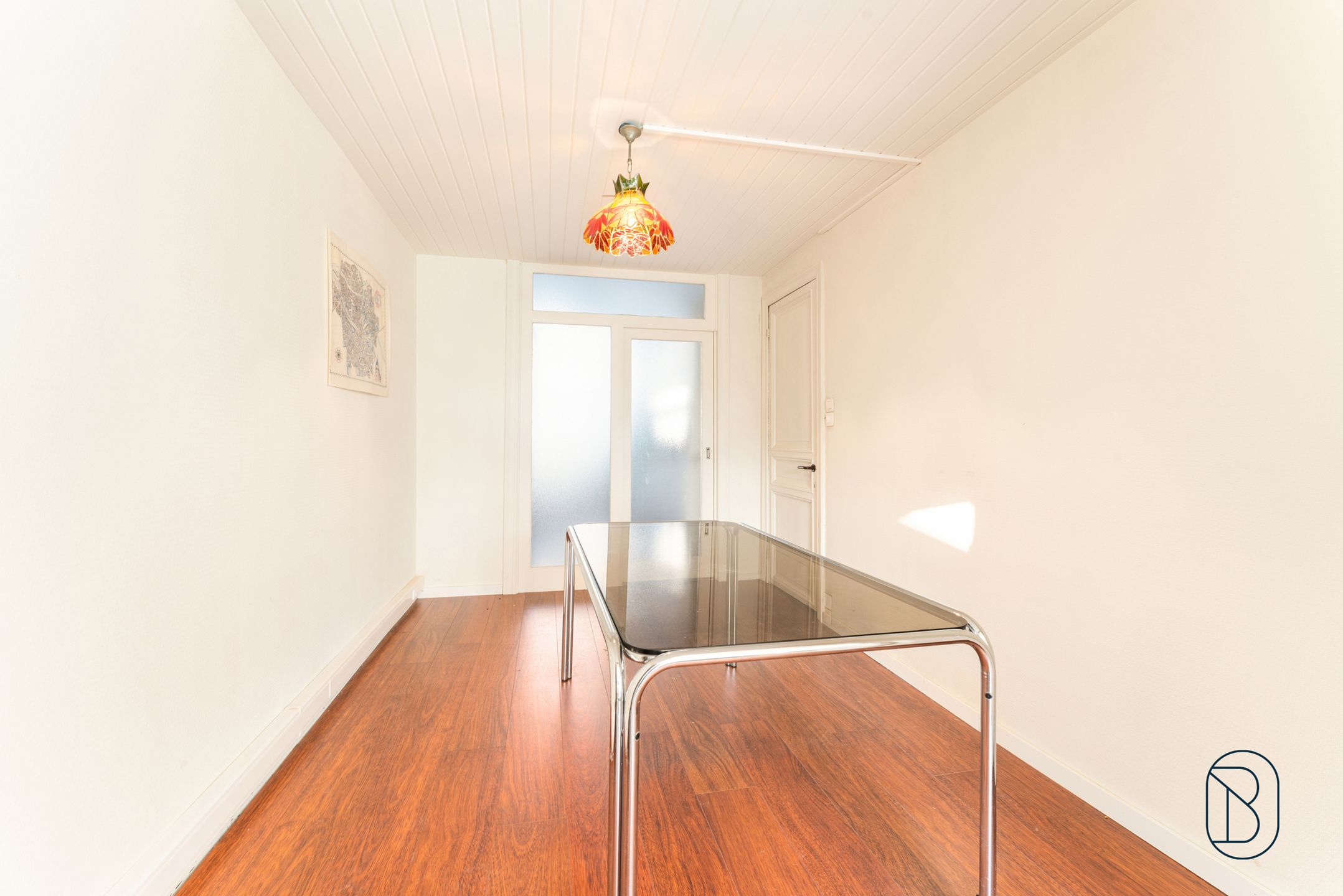 Topgelegen rijwoning met veel potentieel vlakbij het centrum foto 14