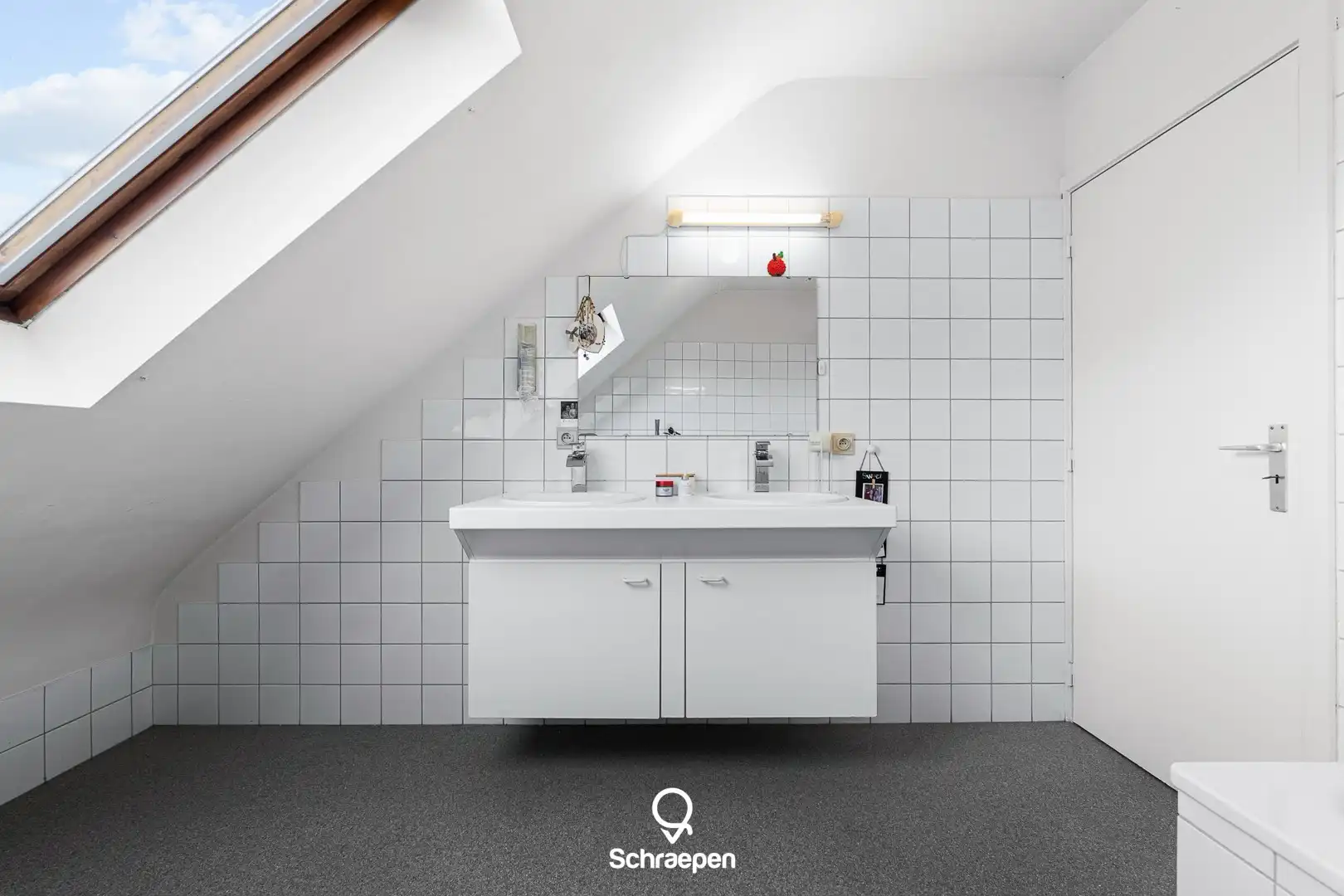 Lichtrijk instapklaar appartement (EPC-label B) en 2 slpks op centrale ligging te Zonhoven! foto 13