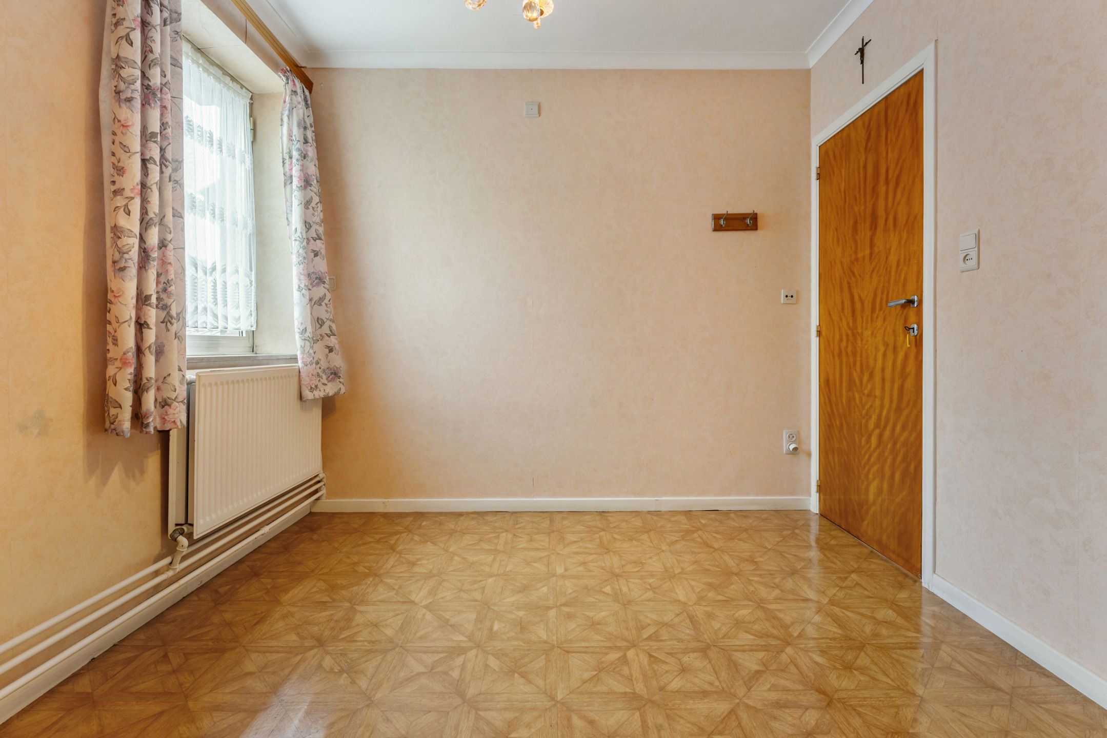 Te renoveren woning met garage op 4a30 te Zussen foto 15