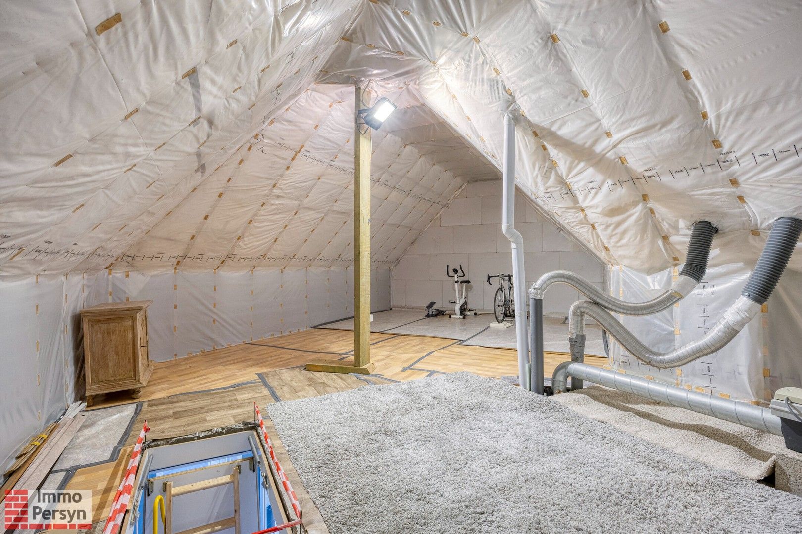 instapklaar appartement, 2 slpkmrs, lift, berging en garage foto 16