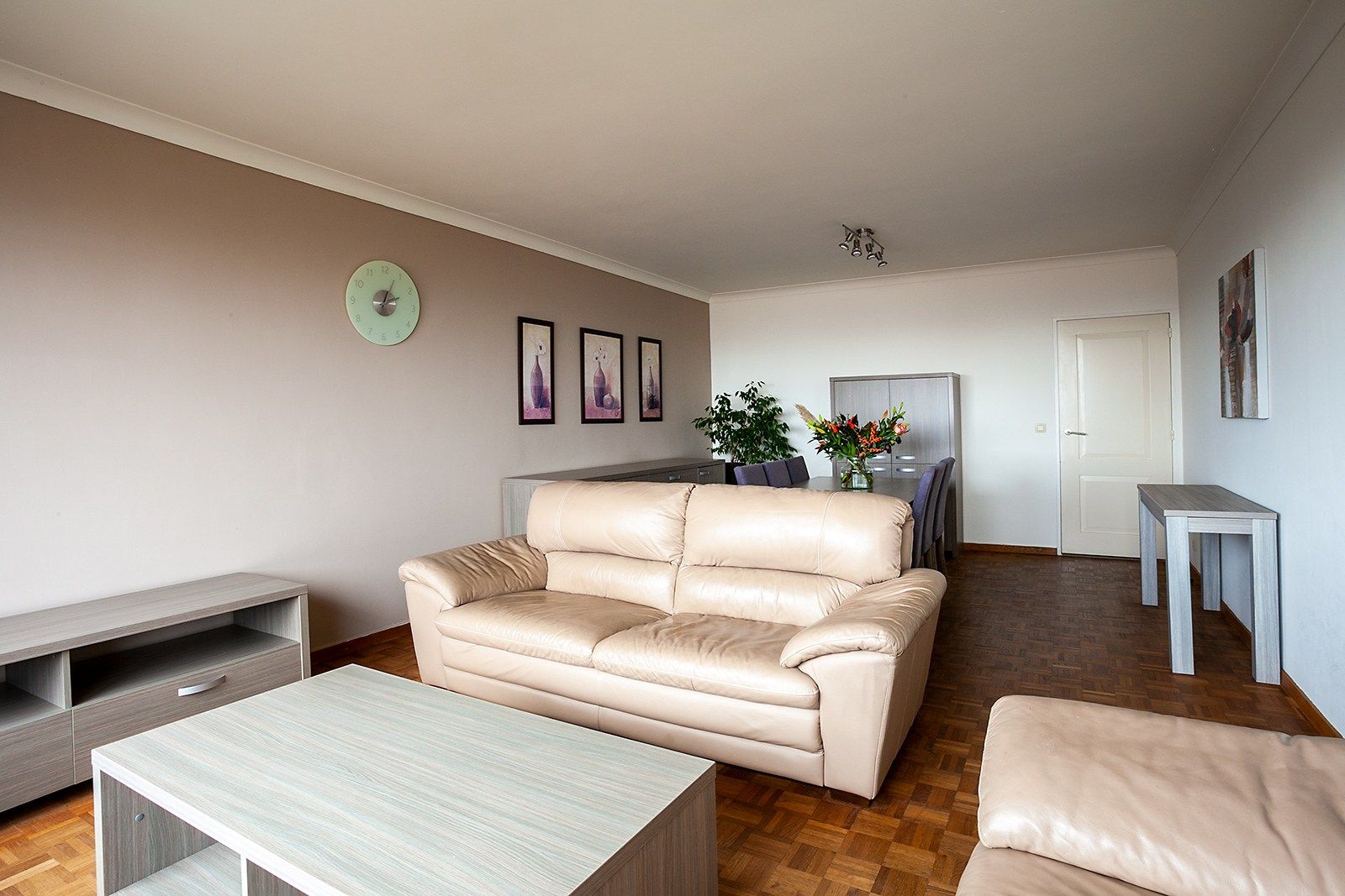 1-slaapkamer appartement op de 11de verdieping foto 5