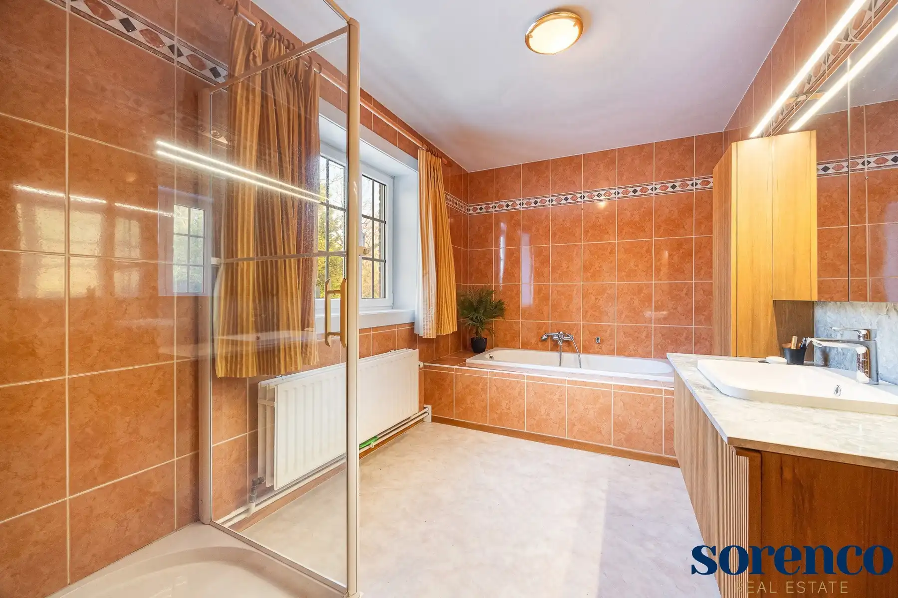 Charmante villa met zwembad op een mooi perceel  foto 26