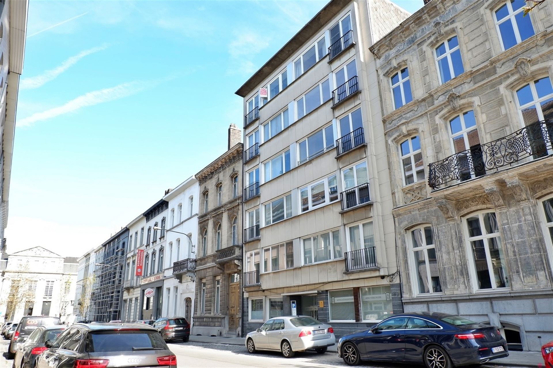 Aangenaam appartement midden in de stad foto {{pictureIndex}}