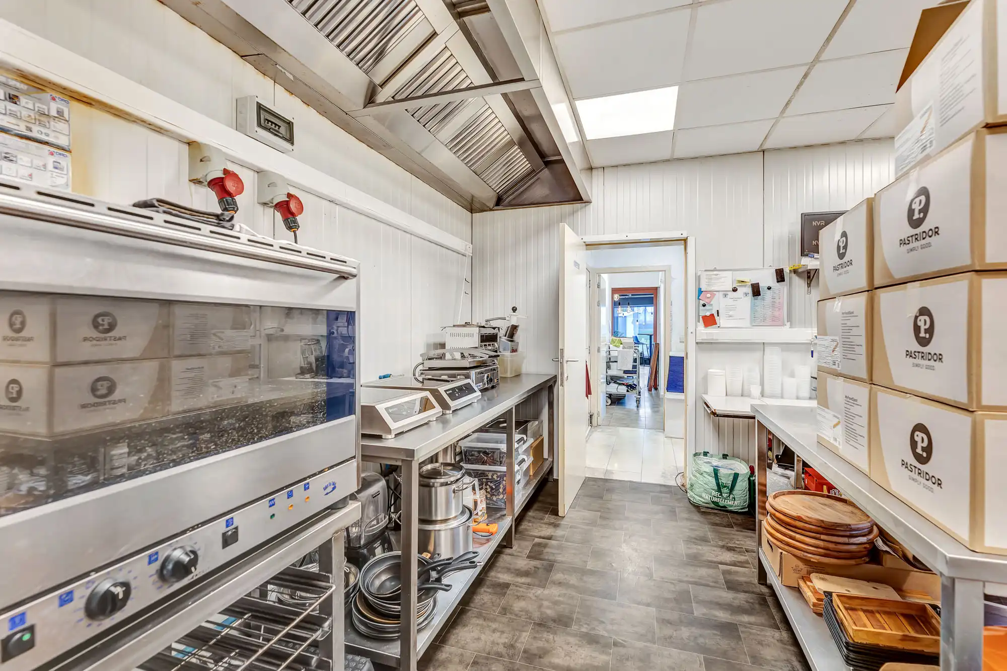 Unieke opbrengsteigendom op strategische locatie foto 12