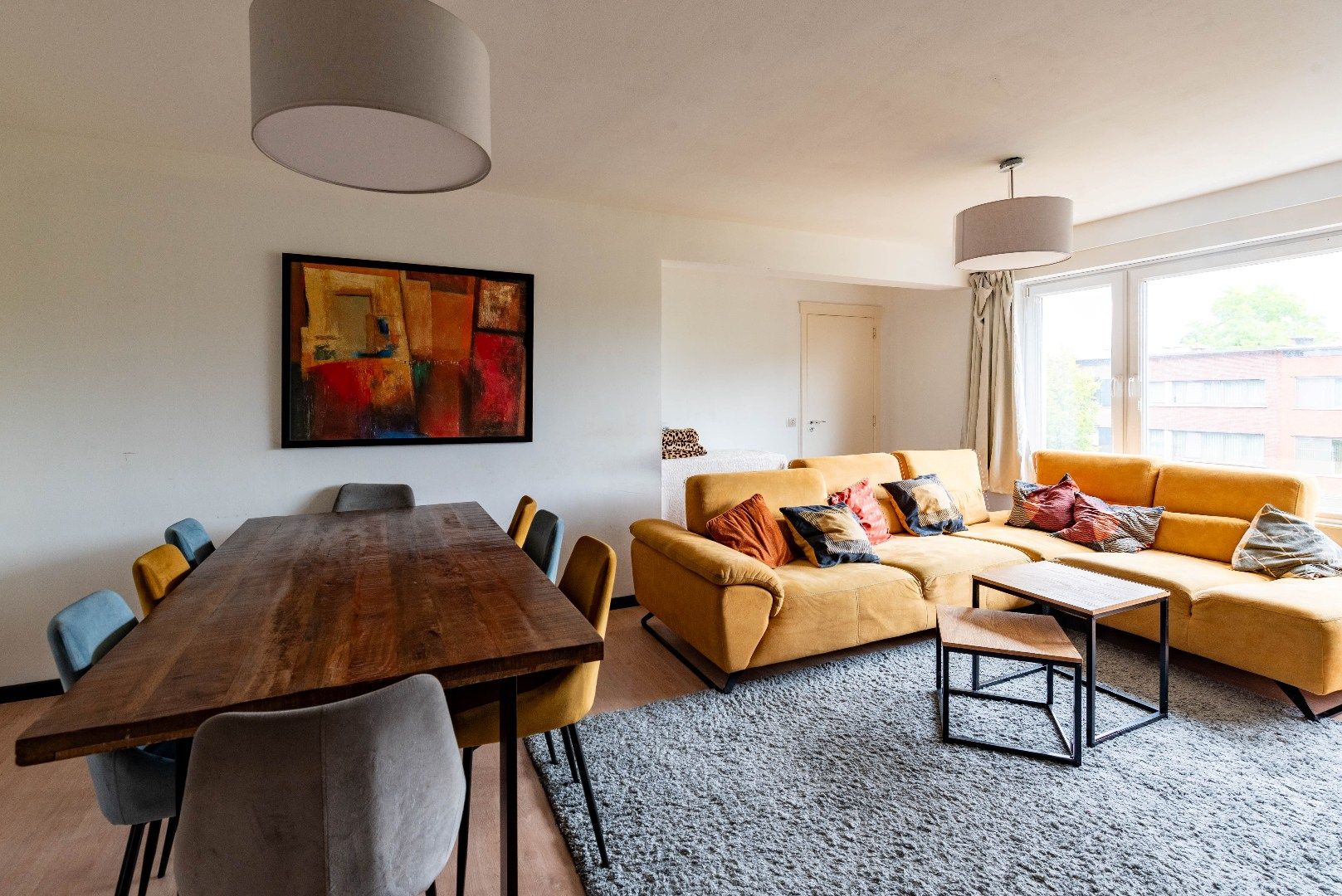 Ruim appartement met 3 slaapkamers foto 3