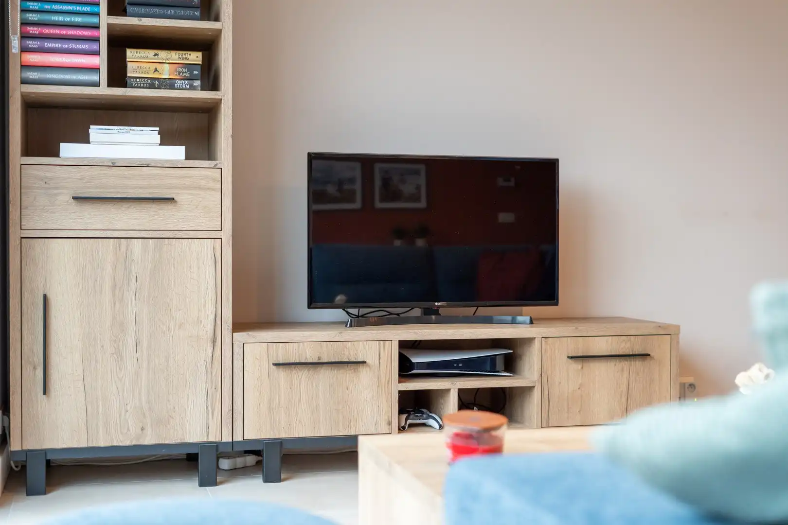 Woning met 4 kamers, 2 badkamers en 2 garages foto 3