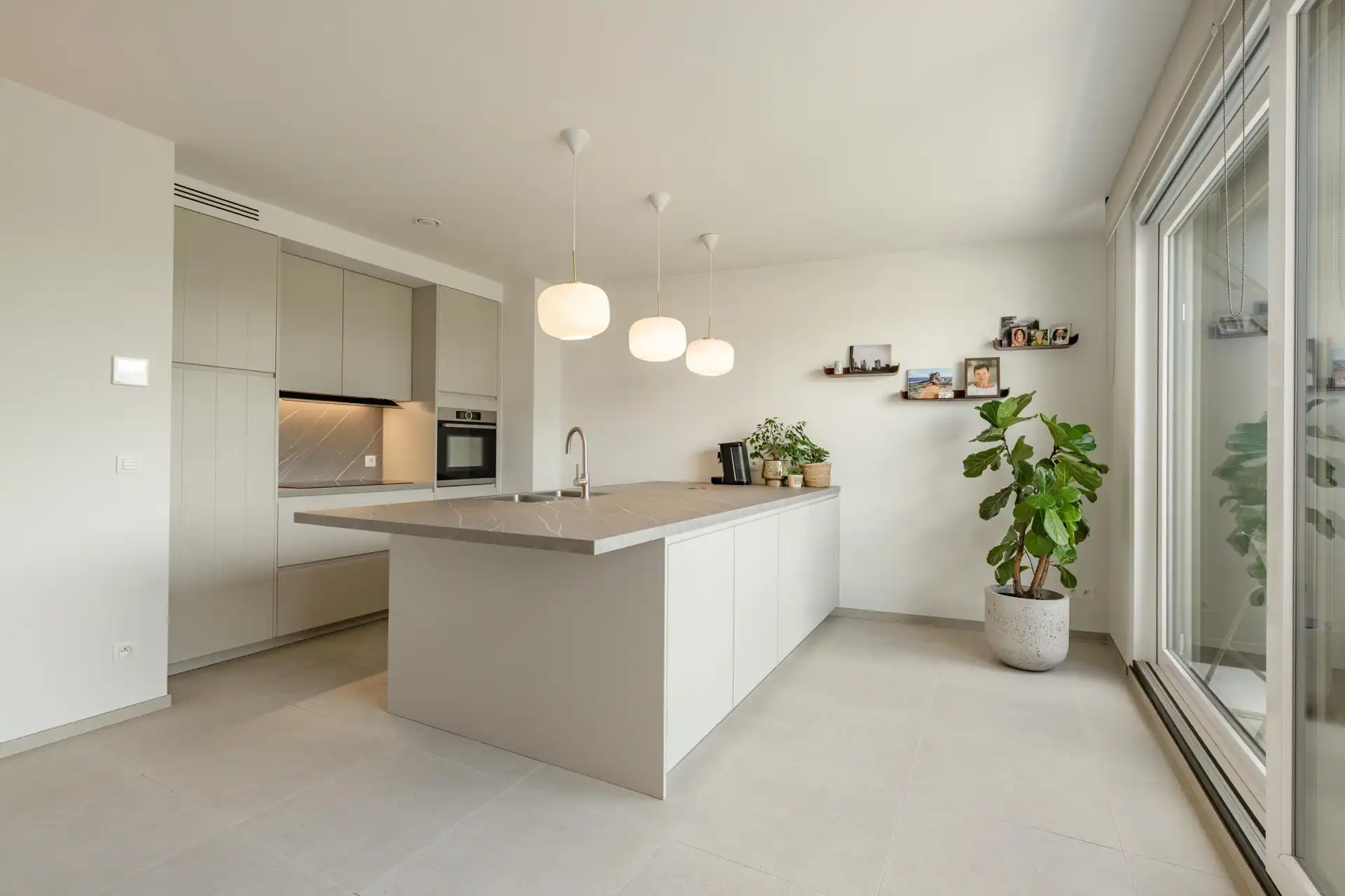 Prachitg Instapklaar appartement met 3 slaapkamers, polyvalente ruimte en terras in Sint-Eloois-Vijve 🏡 foto 15