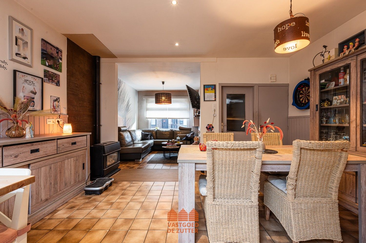 Rijwoning met stadstuin in hartje Eeklo foto 3