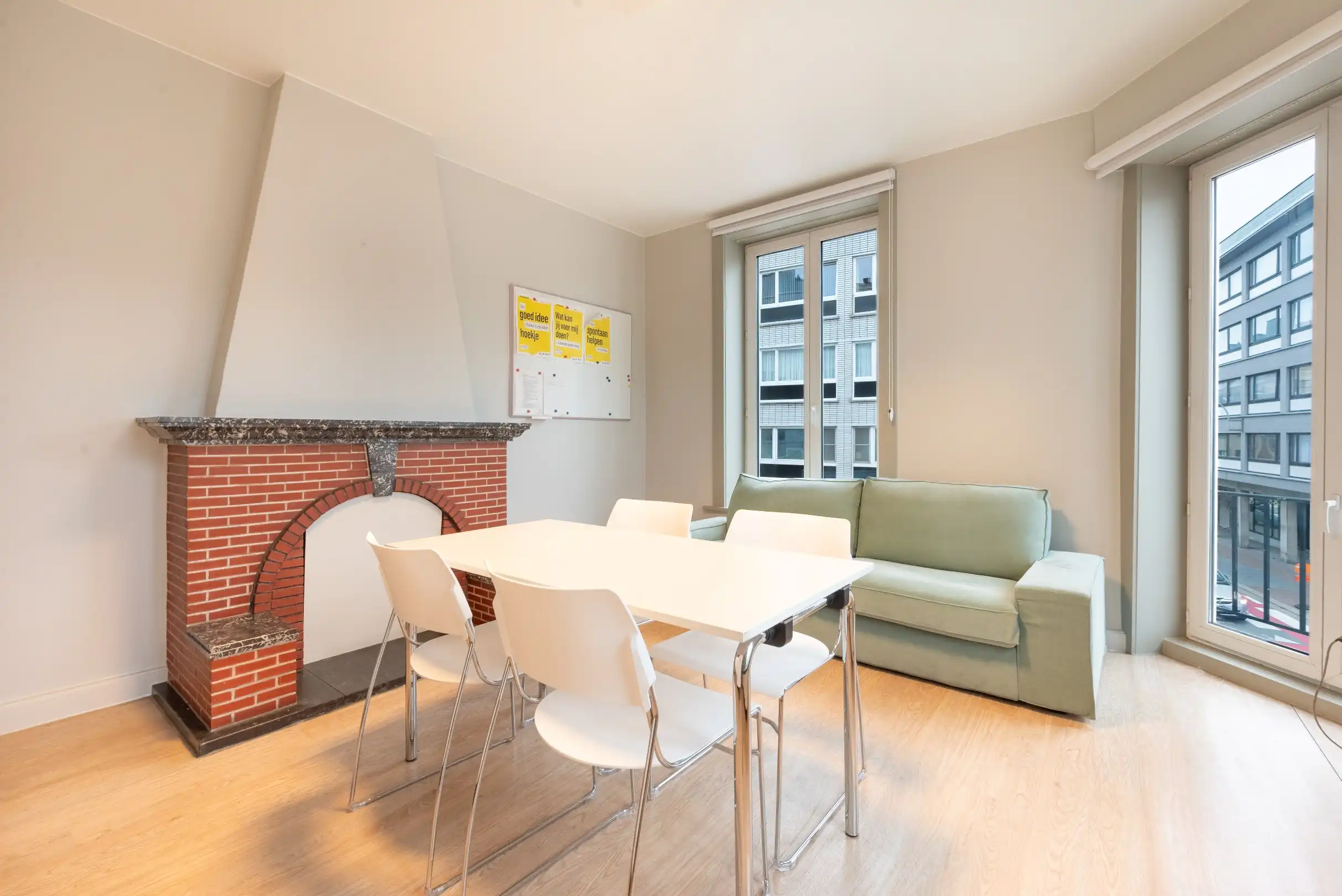 Iconisch handelspand op toplocatie foto 9
