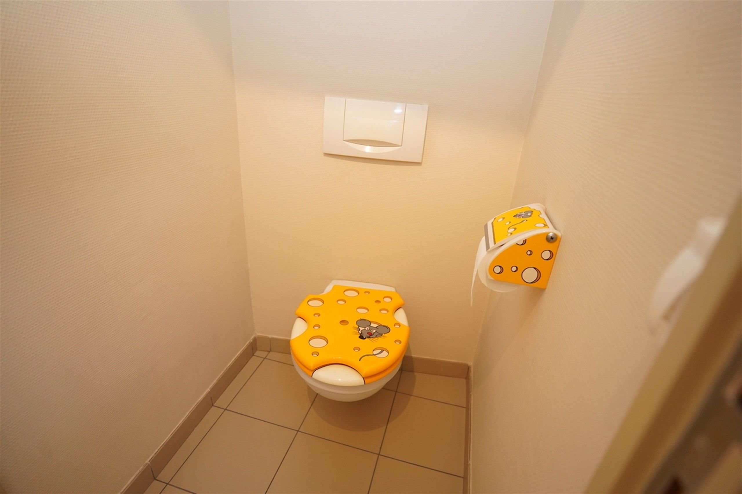 Instapklare woning met mooie tuin en privé garage achteraan foto 16