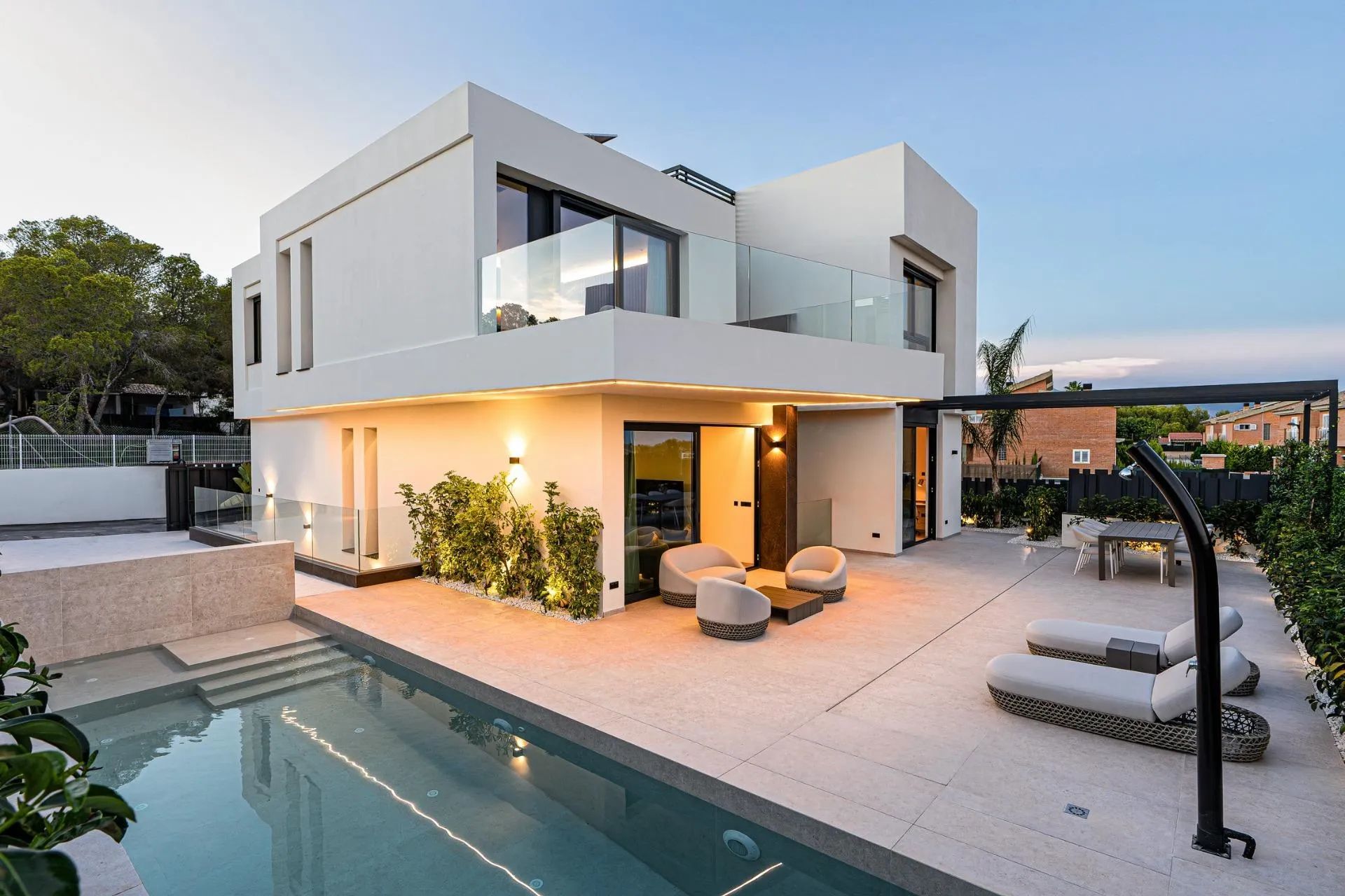 Mediterrane luxe op topniveau – exclusieve designvilla’s met zwembad en panoramisch dakterras in La Nucía foto {{pictureIndex}}