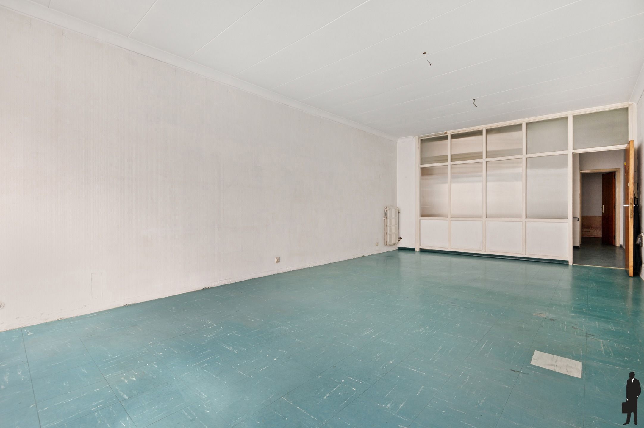 Riant opbrengsteigendom met handelsgelijkvloers en vier verdiepingen foto 27