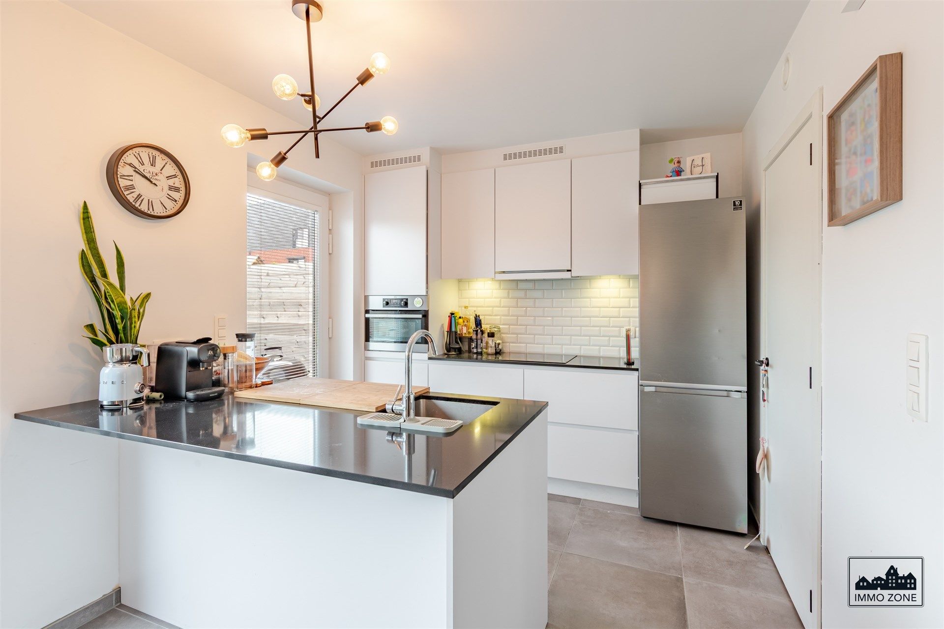 Instapklare woning in leuke omgeving met 4 slaapkamers! foto 4