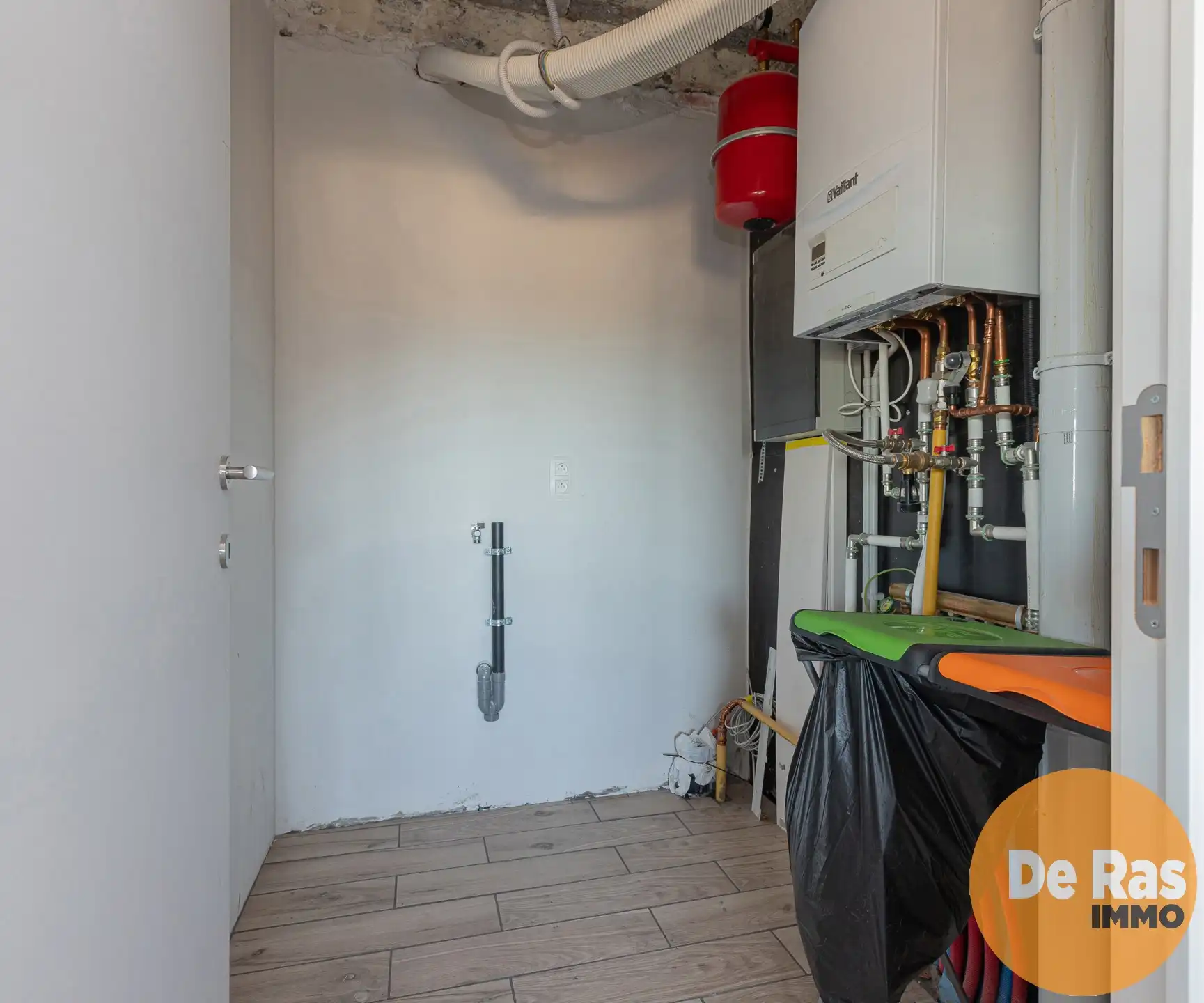 NIEUWERKERKEN - Lichtrijk appartement op 2de verdieping  foto 11