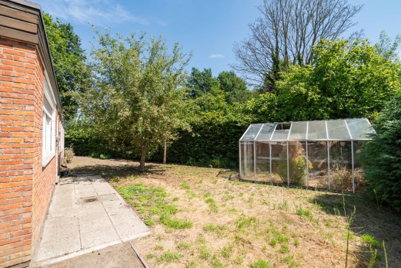 Prachtige locatie! Eigendom op 1414m² grondopp - 36m straatbreedte !!! foto 8