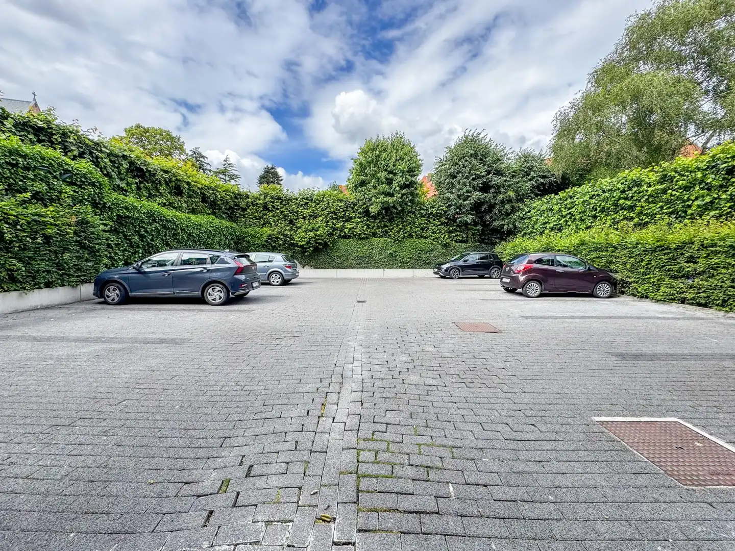 Mooi onderhouden en energiezuinig appartement in centrum Knesselare foto 17