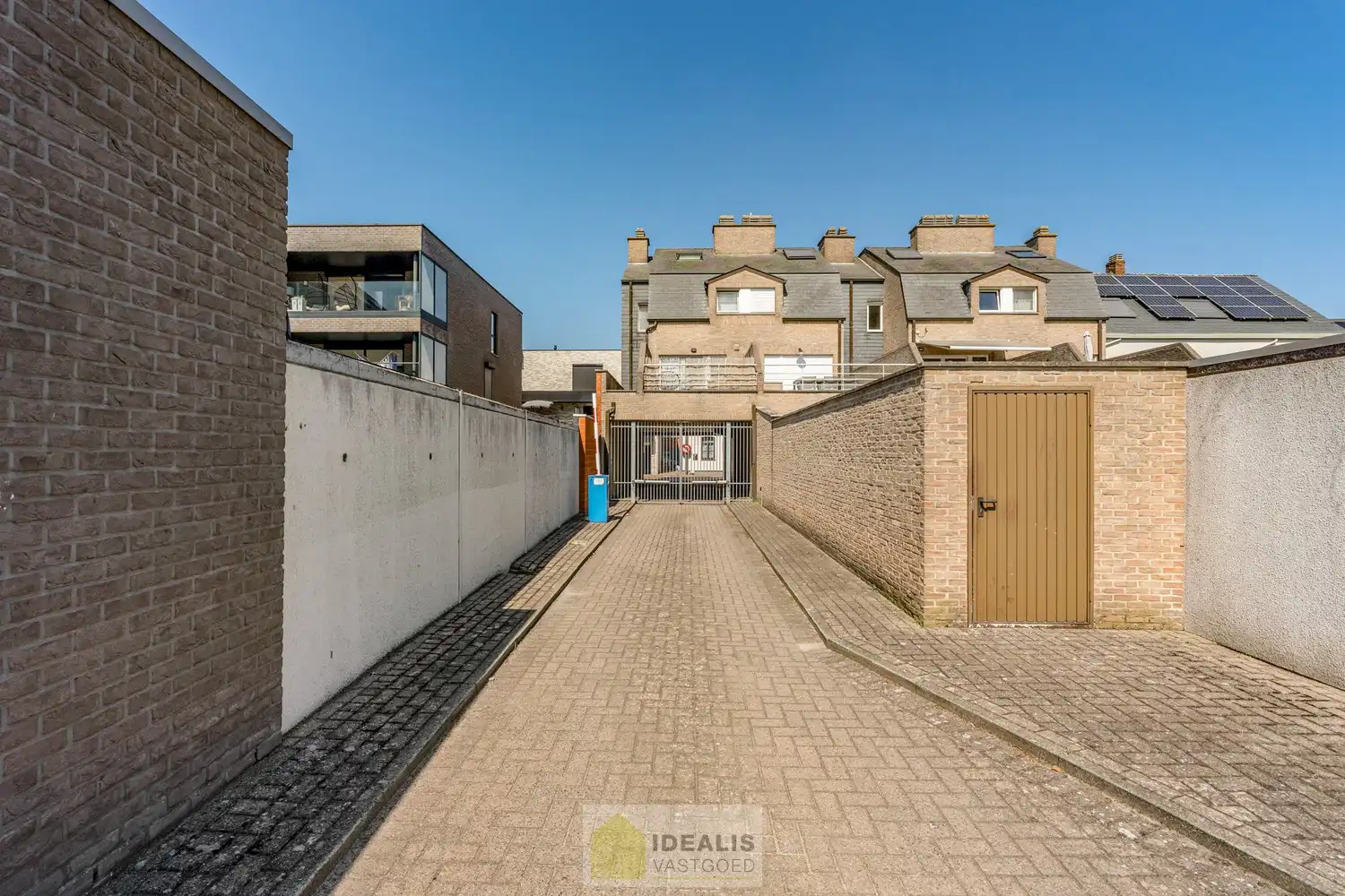 IDEALIS VASTGOED – GELIJKVLOERS APPARTEMENT MET LICHTRIJKE LEEFRUIMTE EN AANSLUITEND RUIME KEUKEN, BADKAMER, 2 SLAAPKAMERS EN GARAGEBOX OP EEN UITERST GUNSTIGE LOCATIE VLAK BIJ HET CENTRUM VAN PELT! foto 28