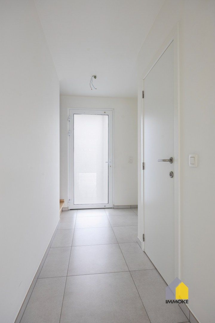 Energiezuinige appartementswoning met 3 slpk, inpandige autostandplaats en terras. foto 13