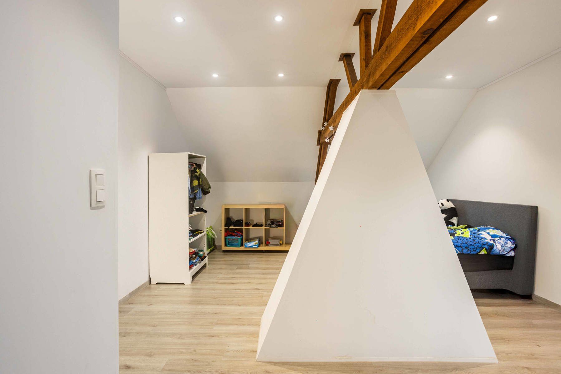 Prachtig gerenoveerde woning te koop in Geraardsbergen foto 20