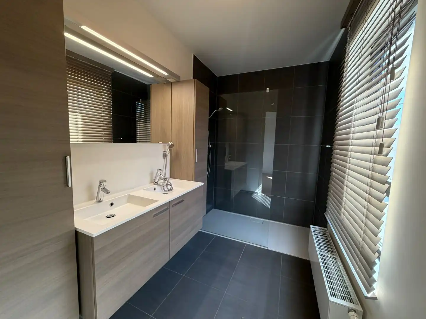 Energiezuinig appartement met 1 slaapkamer en terras + parkeerplaats foto 9