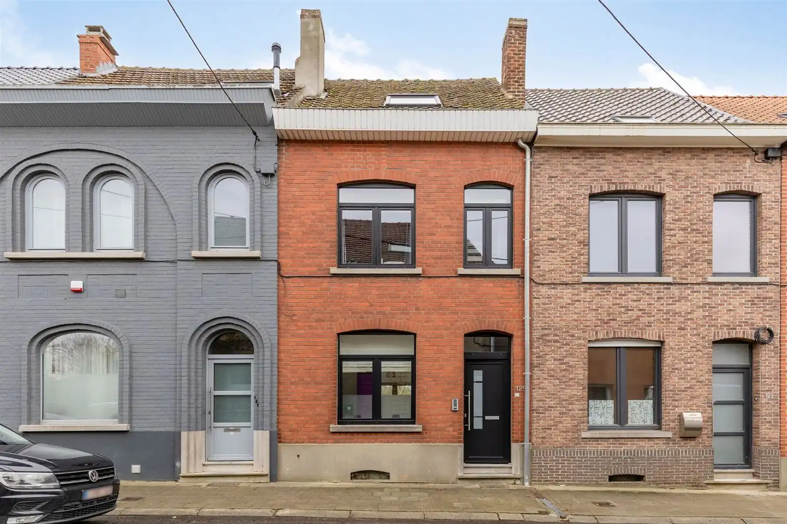 Gerenoveerde woning (label B) met 2 slaapkamers (mogelijkheid tot 3) te Lembeek foto {{pictureIndex}}