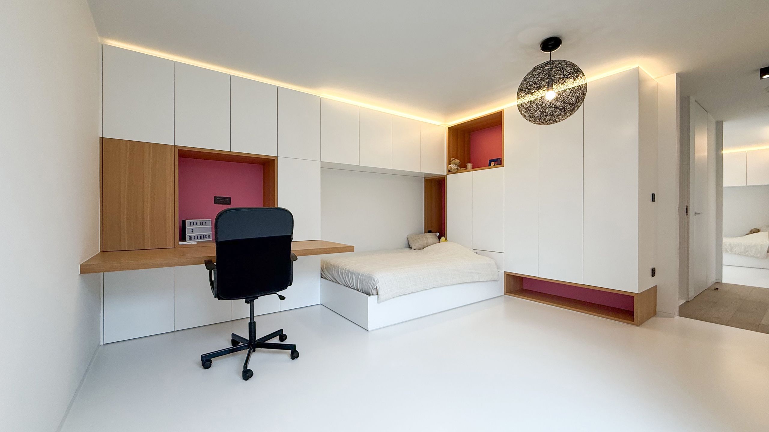 Luxe villa met poolhouse en hoogwaardige materialen! foto 35